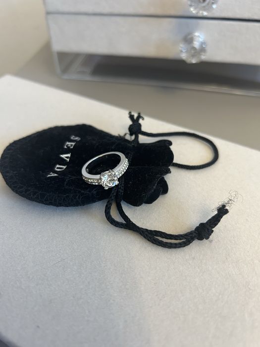 Inel swarovski mar 52
