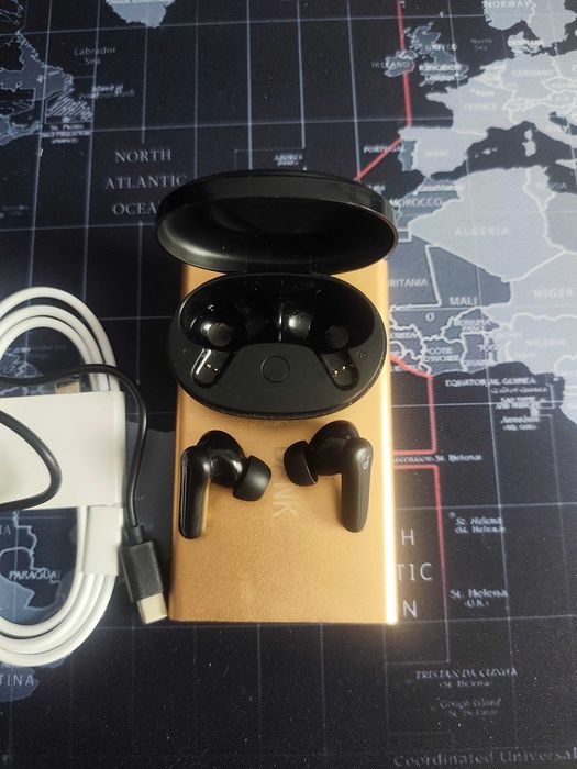 Casti wireless Soundcore P2 Mini – Stare foarte buna + incarcator si baterie externa