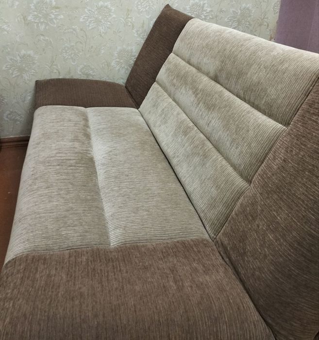 Үй-жай тұрмыстық заттар сатылады.