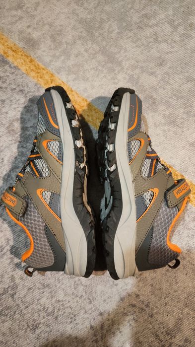 Кроссовки детские горные