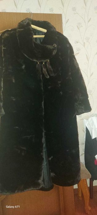 Продам шуба цигейковая