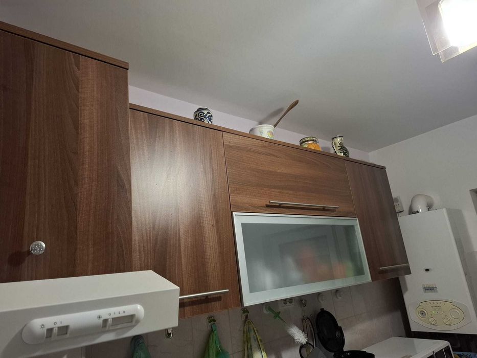 De vanzare apartament cu 3 camere
