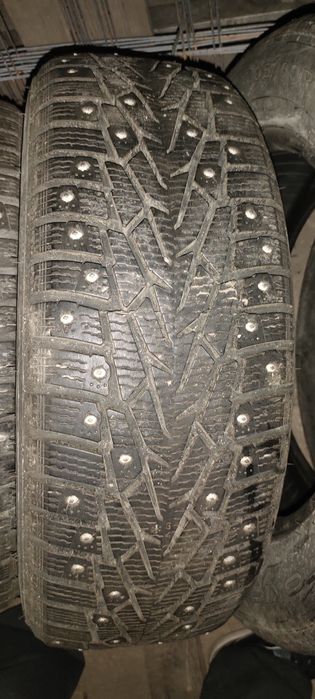 Продам зимнию резину  на 16