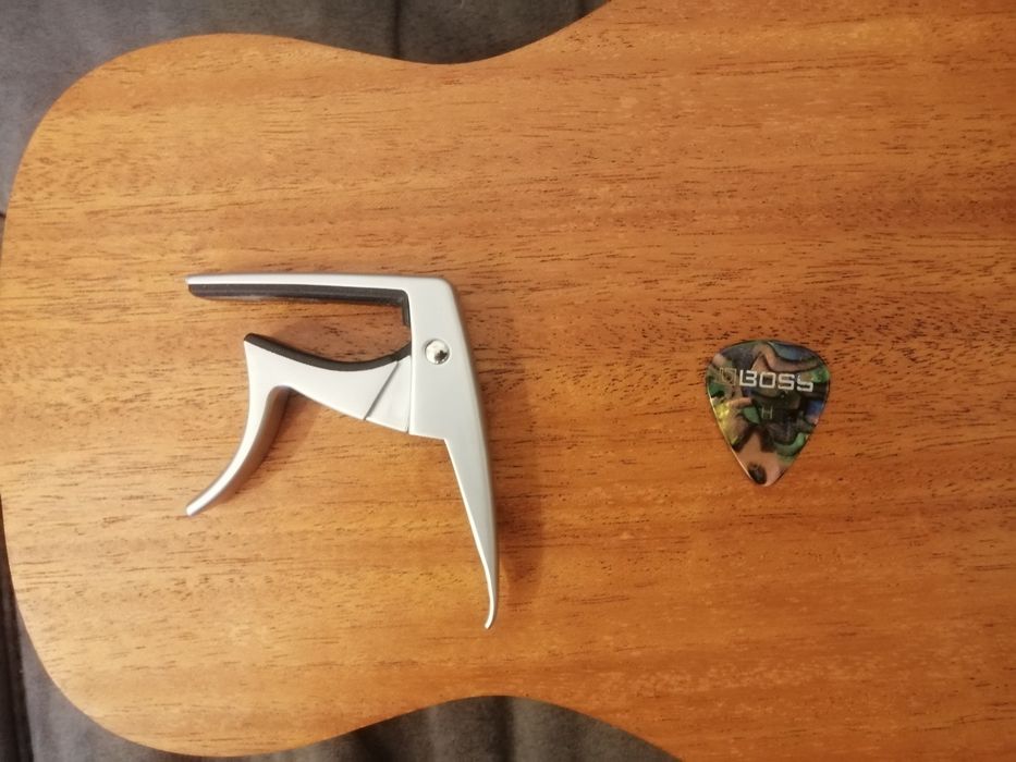 Ukulele concert model MH10
