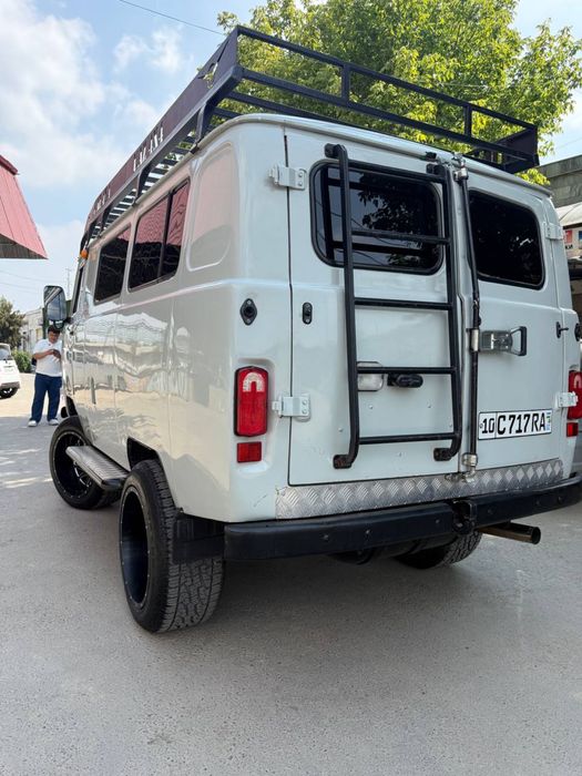 Uaz buxanka sotuvda