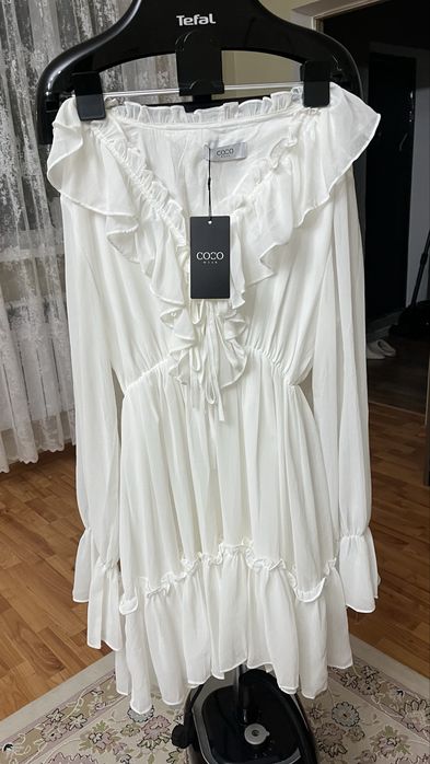 платья синий, белый.