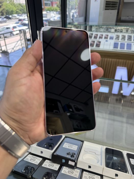 Продается (Nasiya-Вариант-Рассрочка) Galaxy S23 Plus в отличном сост
