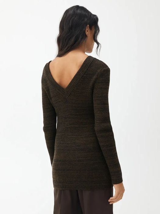 Микс от пуловери Arket, From Future, Jacquemus, Marine Serre, Mo&co