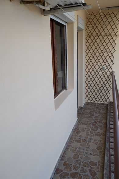 Дава се под наем Двустаен апартамент в Бургас, Възраждане - 75 кв.м за 175 € - Снимка #5