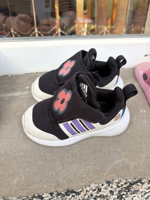 Детски маратонки  за момиче adidas