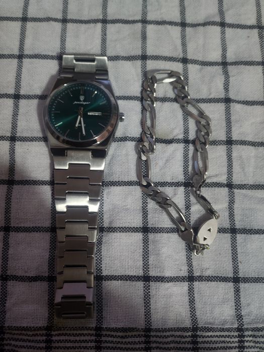 Сребърна гривна 10грама и  чисто нов часовник