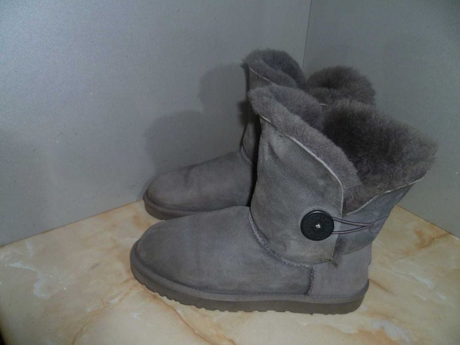 UGG оригинални ботуши №40