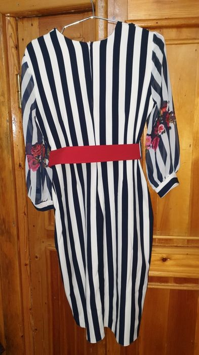 Женское платье .