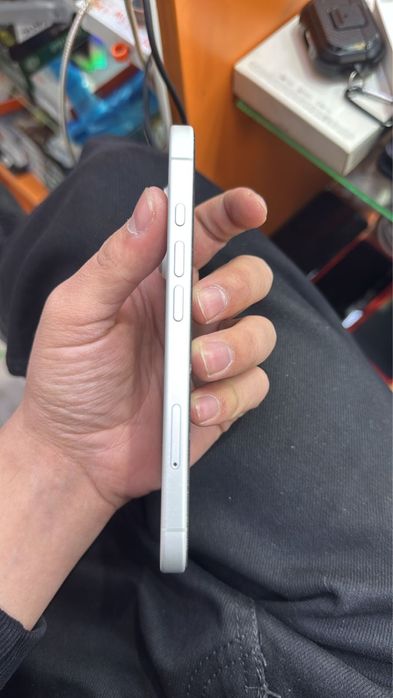 Iphone 16 идеальное состояние