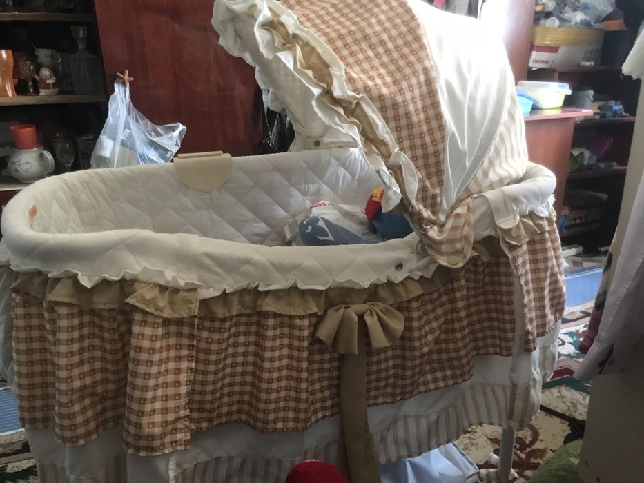 Детская кроватка