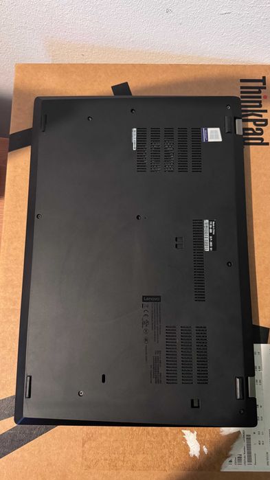 Lenovo ThinkPad 15.6" 4K, Core i7-8565U, 24GB, 512GB, MX250 2GB