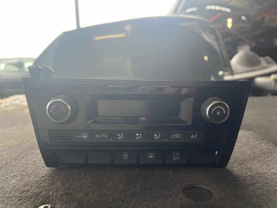 Управление за климатроник лайт модул Bsm Skoda Rapid 6c0937089d