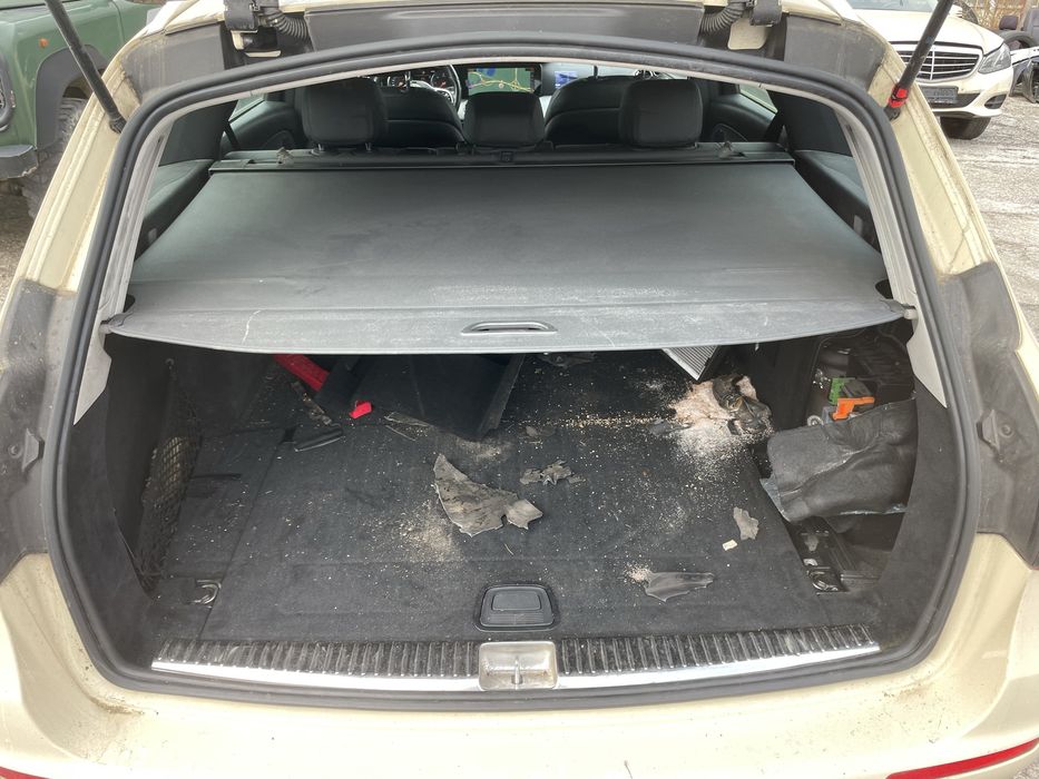 На части w213 Мерцедес Е220