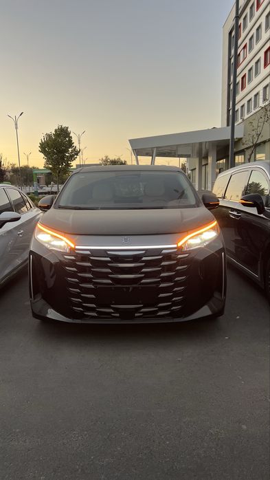 BYD Xia 2025 DM-i 1.5T 180km FULL в наличии в Ташкенте