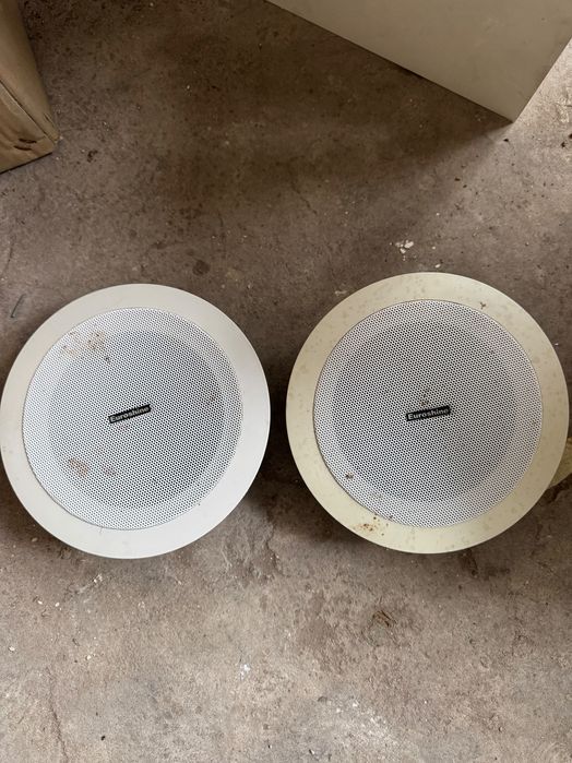 Таванни високоговорители