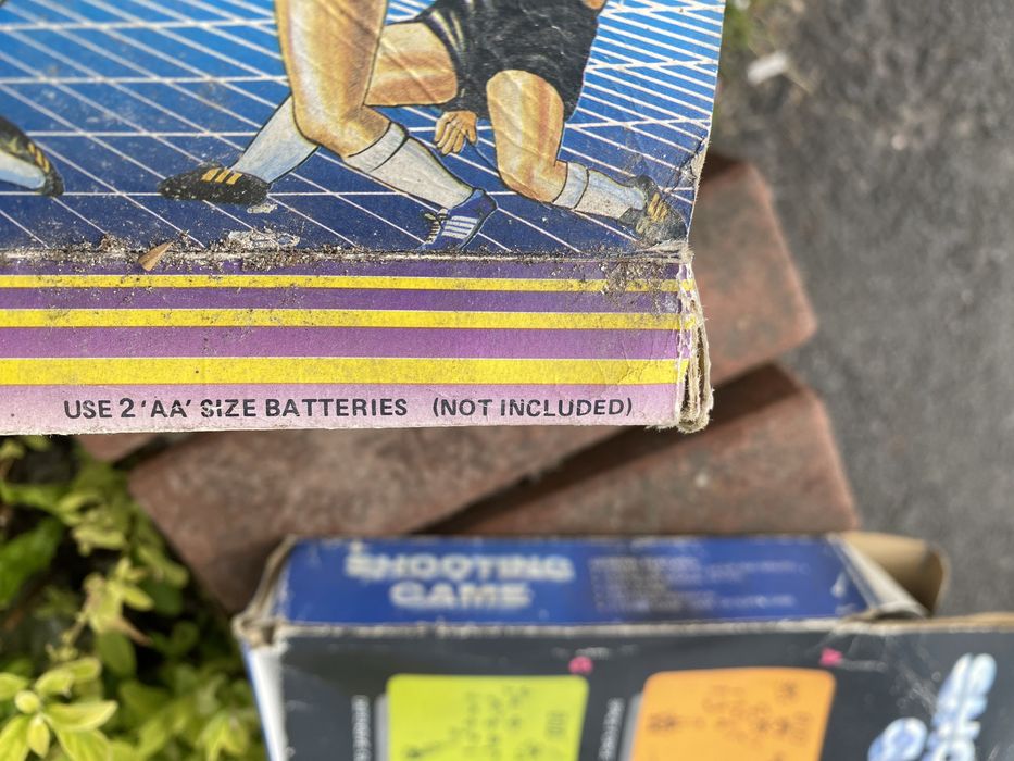 Стара френска електронна игра Saxon