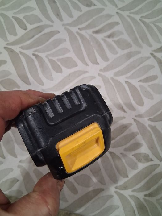 Батерия Девалт 18 волта