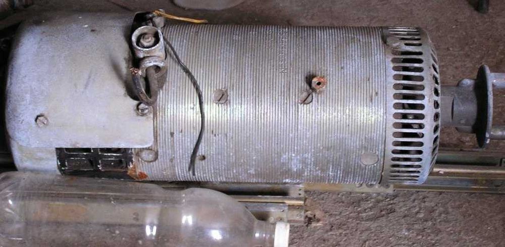 Генератор танковый Г-74