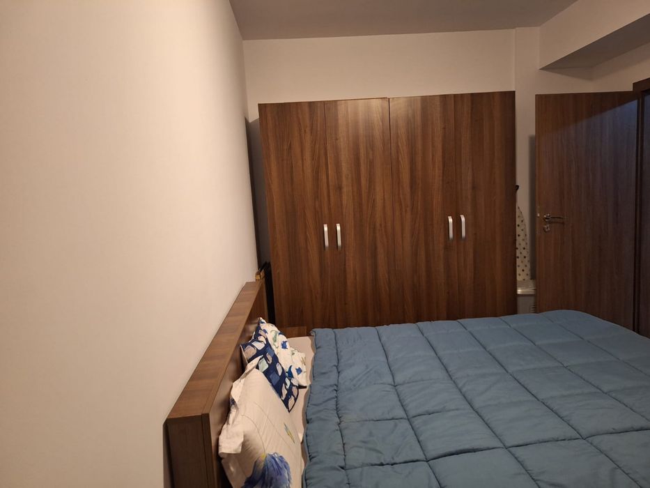 Ofer spre inchiriere apratament cu 2 camere