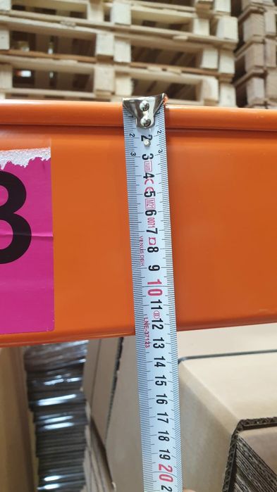 Lichidare de stoc la rafturi metalice profesionale