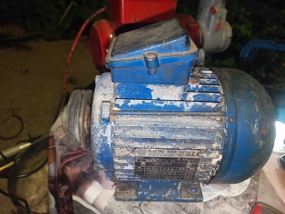 Motoare electrice trifazate