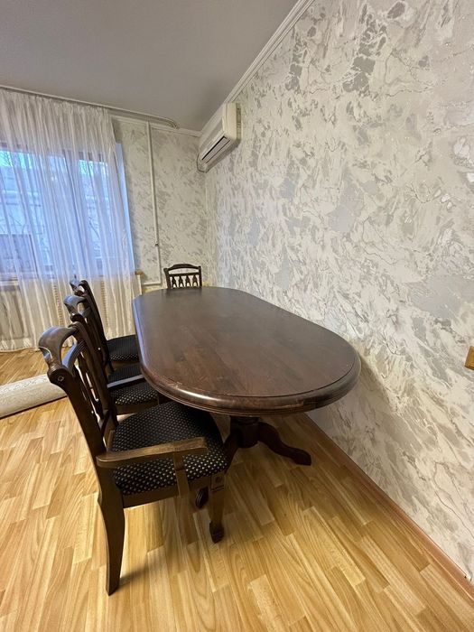 Продается стол в отличном состояния