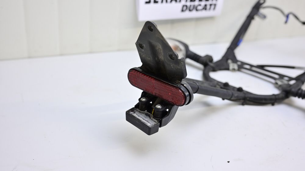 Suport Numar Inmatriculare Cu Semnalizari Ducati Scrambler 800 2015 -