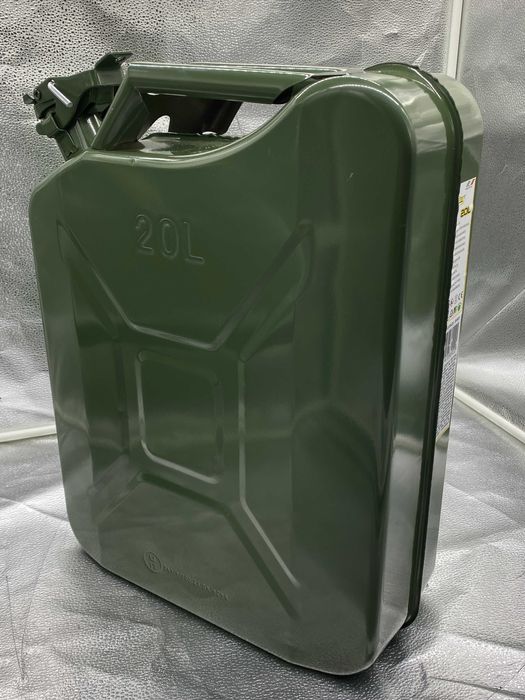 Canistra metalica 20 litri verde rezistenta pentru combustibil