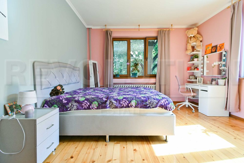 Продава се Тристаен апартамент в София, Изток - 149 кв.м за 1643 €/кв.м - Снимка #9