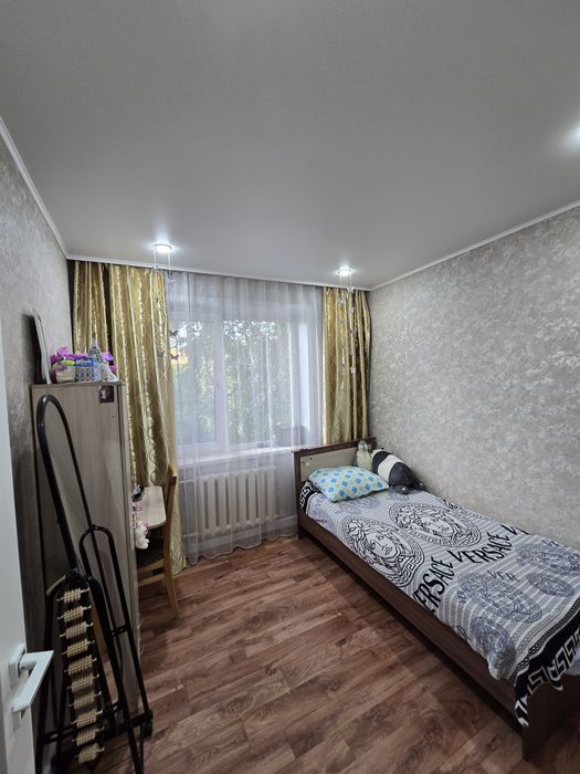 Продам 3-× комнатную  квартиру