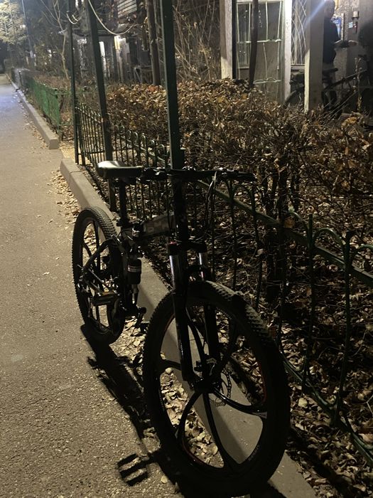 Велосипед BMW