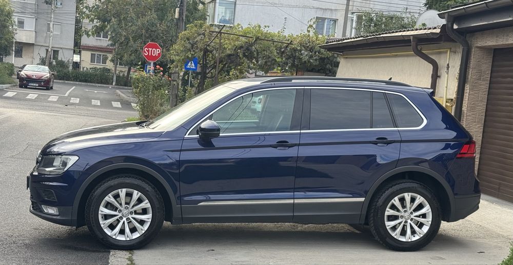Vw Tiguan 2.0tdi 2017 DSG Distronic Front Assist Lane Assist 4Motions
