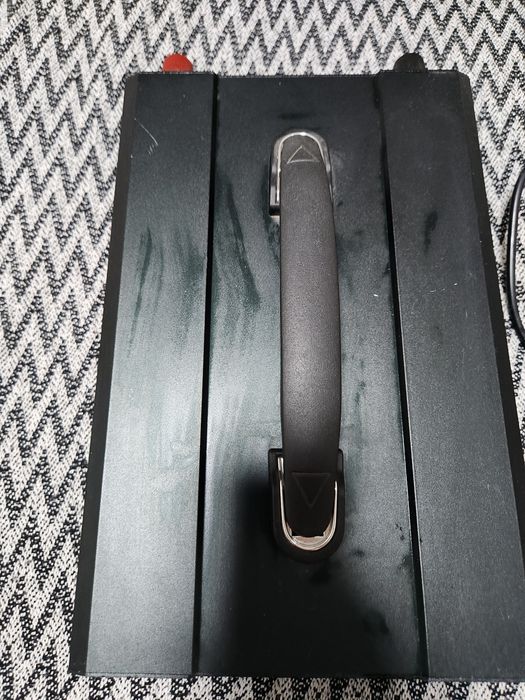 Инверторы все новое 8000вт  рассчитан можно снабжать дом светом