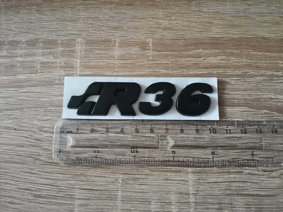 черна емблема Volkswagen R36