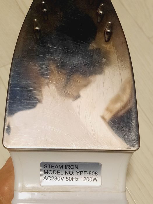 Утюг маленький для глажки