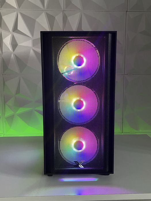 i5 7500 RX 580 8GB 16GB RAM WINDOWS 11 PRO Геймърски Компютър