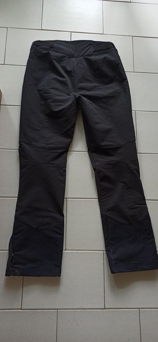 Зимен дамски туристически панталон Quechua 40