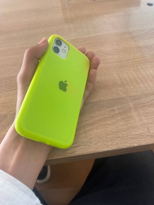 Iphone 11 sotiladi