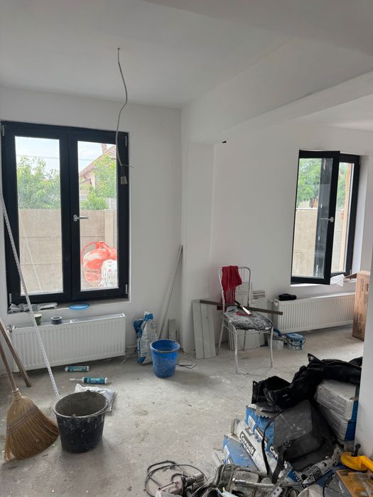 Propietar vand casa in Parța