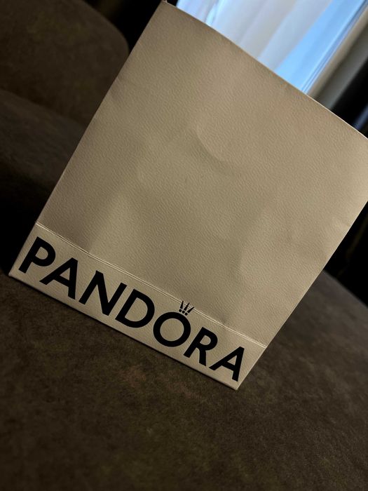 Disney x Pandora твърда гривна