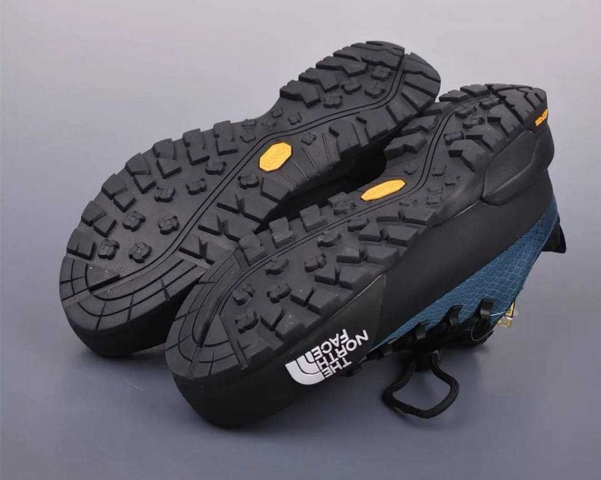 Продавам нови мъжки обувки The North Face GLENCLYFFE LOW Black Blue