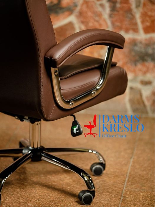 Офисное кресло для руководителя бесплатная доставка гарантия есть