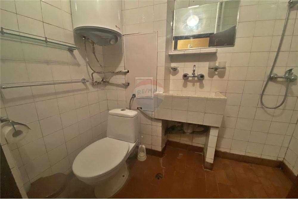 Продава се Двустаен апартамент в Шумен, Боян Българанов 1 - 58 кв.м за 1275 €/кв.м - Снимка #8