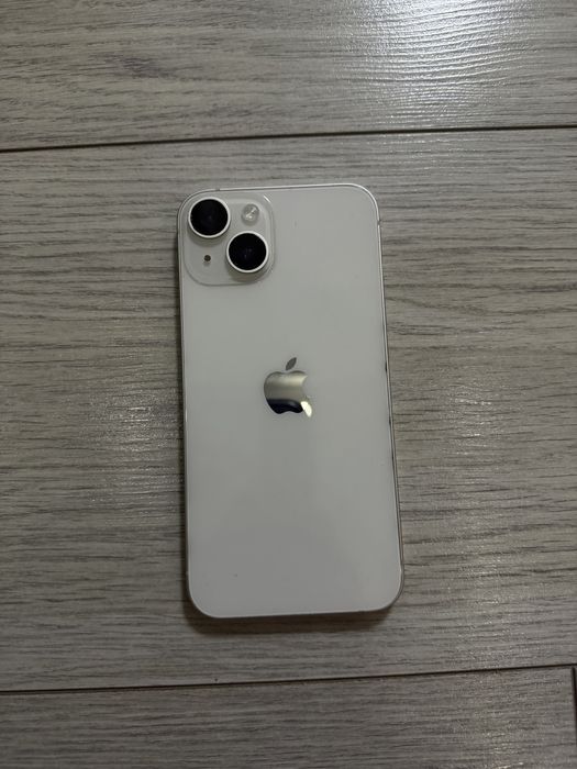 iPhone 14, 128гб, емкость 77