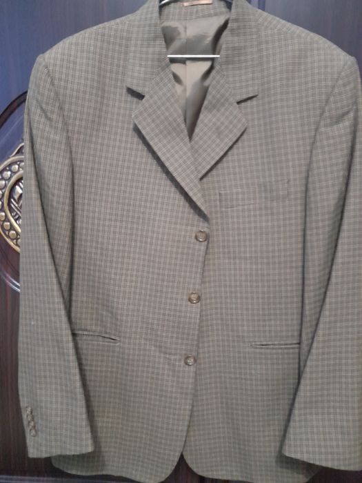 Продам костюм в отличном состоянии